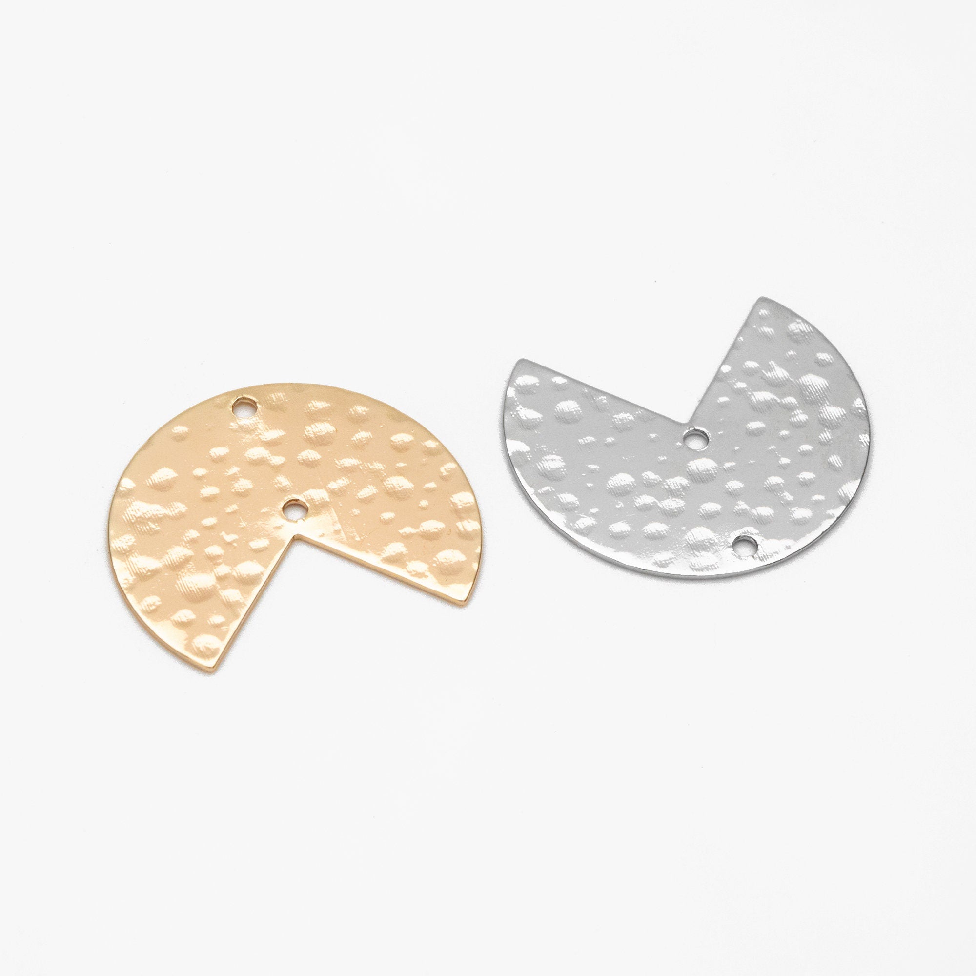10pcs Gold/ Silver Hammered Round Charm Connectors 17x20mm, Gold/ Rhodium plated Brass Circle Fan Pendants (GB-654-B)